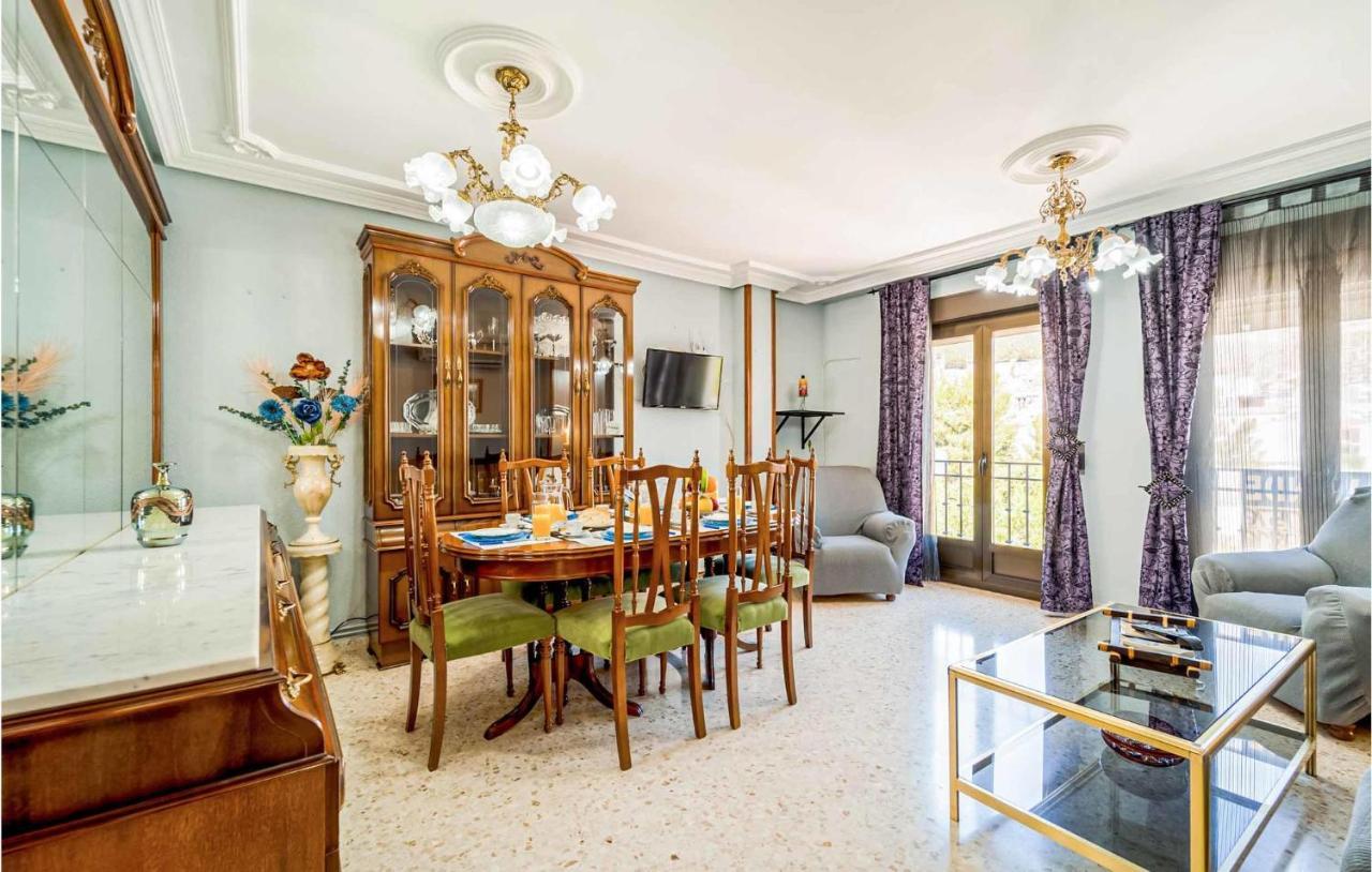 3 Bedroom Cozy Apartment In Пегалахар Экстерьер фото
